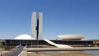 Resultado de imagem para Privilégios no Congresso Nacional: Uma Realidade Distante da População