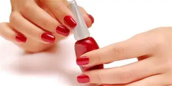 Resultado de imagem para União Europeia proíbe substâncias químicas em produtos para unhas a partir de setembro de 2025